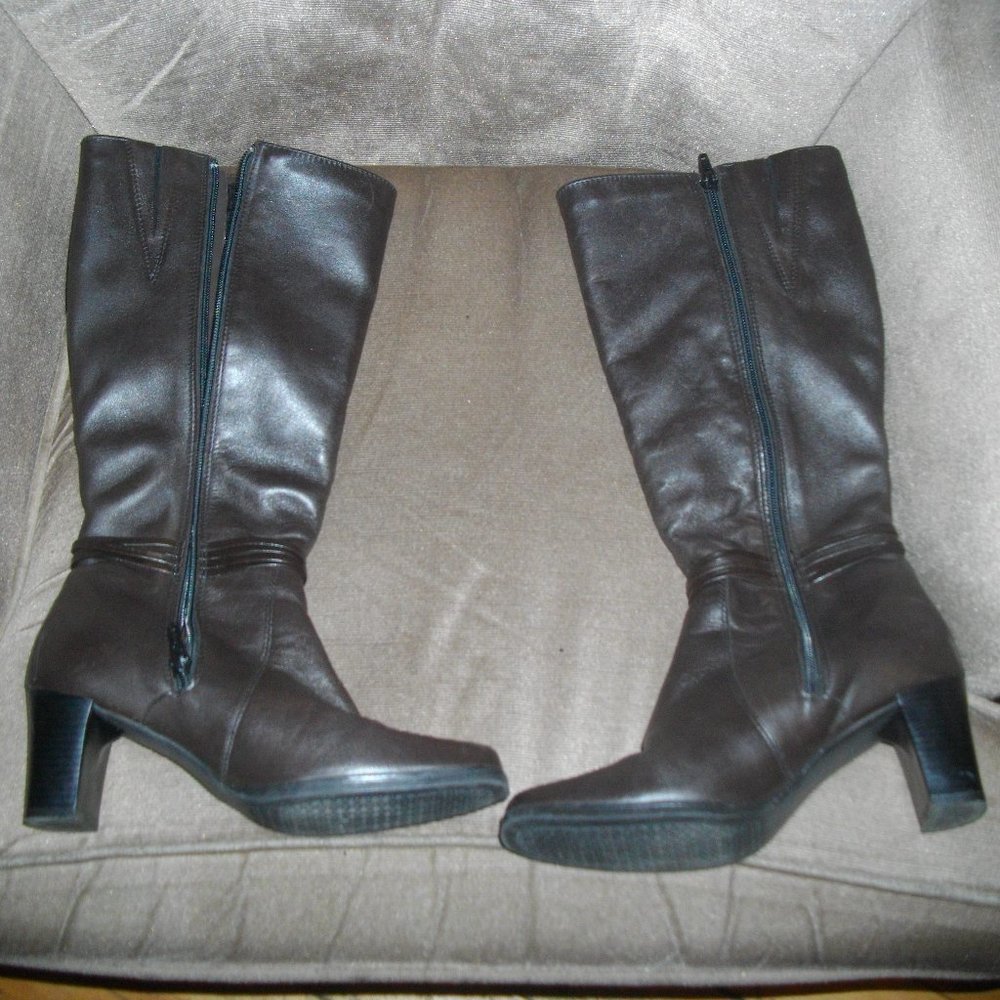 College Leather Boots